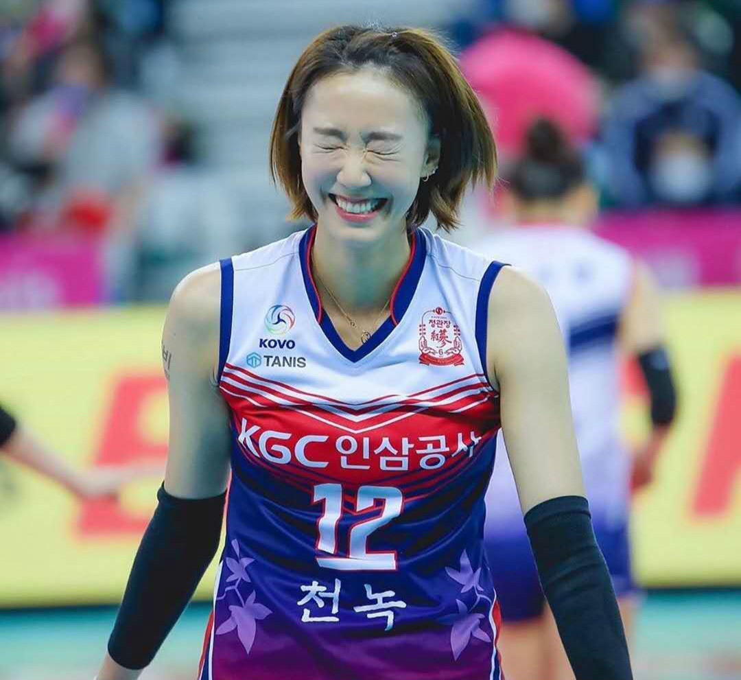 韩国女排36岁老将有望再战奥运,金软景见了都要喊她一声"姐姐"