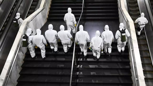 巴西总统@巴西总统呼吁为经济放弃防疫措施：“总有一天我们都会死”