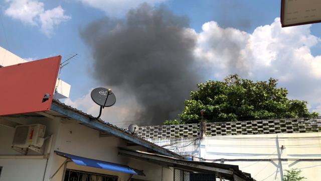 国际社会■散播谣言称监狱有人确诊新冠肺炎，泰国多名囚犯趁骚乱越狱