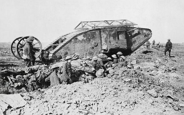 #滑膛炮#英国也坚持不住：祖传线膛炮一去不复返，滑膛炮为何取得优势？