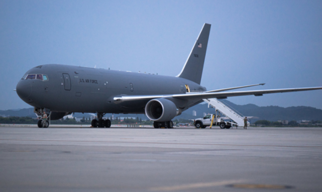 #波音#美军现役加油机被爆严重漏油，波音工厂因疫情关闭无法修理