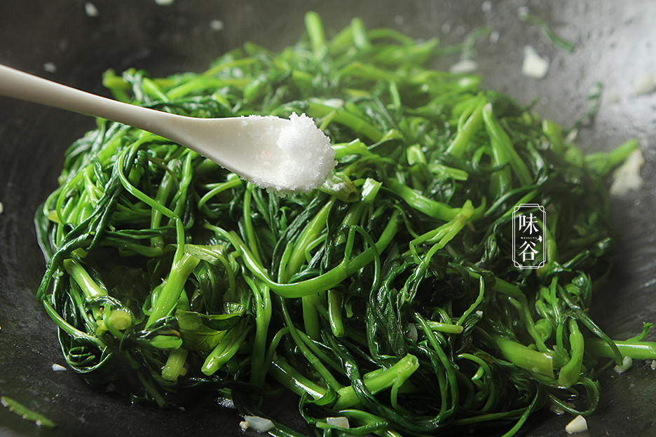 4月别错过这碱性蔬菜,3块钱一把,和腐乳一起炒是绝配,百吃不腻