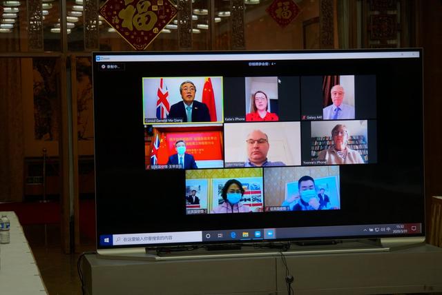 「工作组」中国赴英医疗工作组：英国对中国社区联防和集中隔离措施很感兴趣