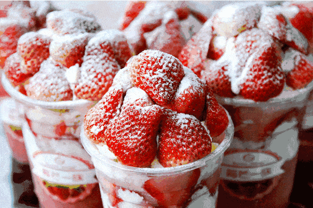 韩国爆款草莓蛋糕5分钟就能学会小白也能轻松制作