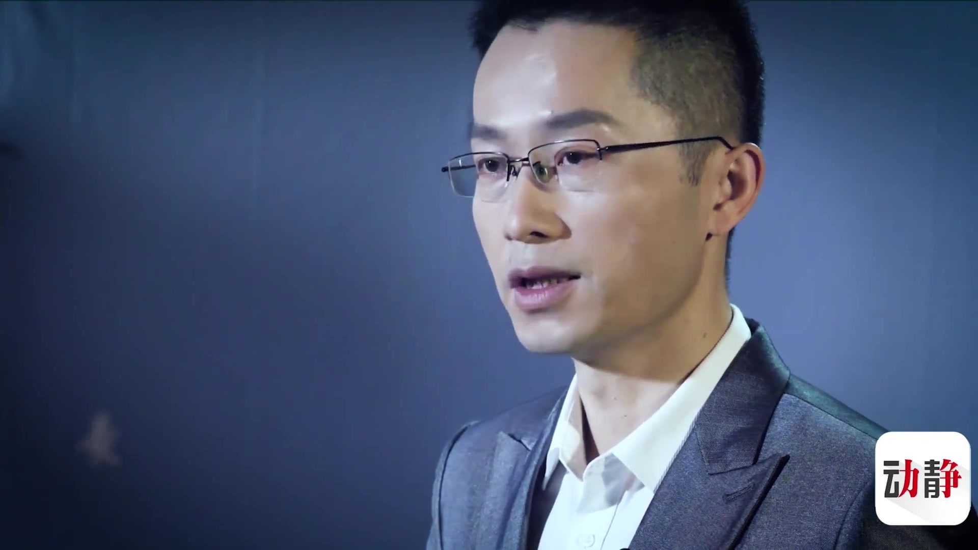 怎么哭了想我爸了戴贞健朗读的这封信听着听着就泪崩了