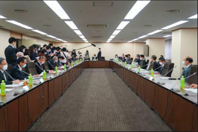 「国际社会」感染人数7天内翻倍！日本专家小组同意发布“紧急事态宣言”