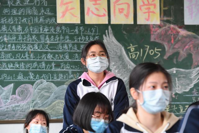 「新媒体」久违的校园，你好