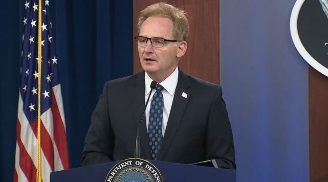 「海军」批评罗斯福号舰长后，美海军代理部长火速辞职并再次道歉