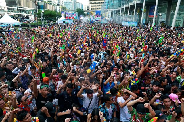 『宋干节』泰国禁止任何“宋干节”庆祝活动 禁止泼水聚集活动