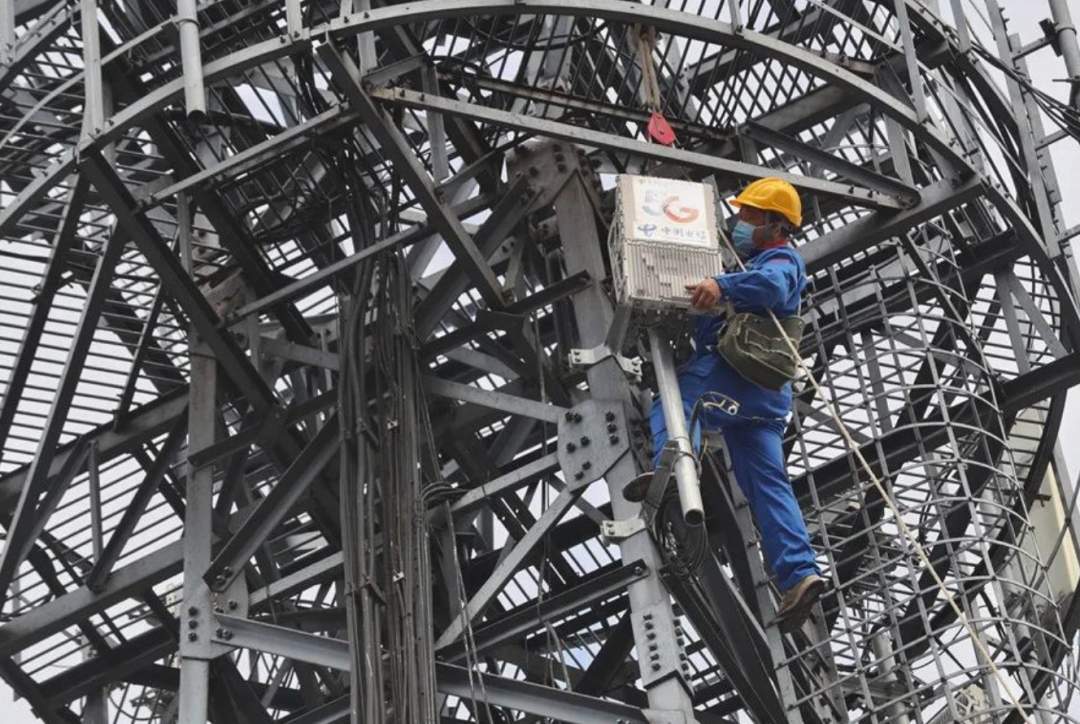 [长沙晚报]居家隔离后，许多国家网络崩了……为什么中国没事？