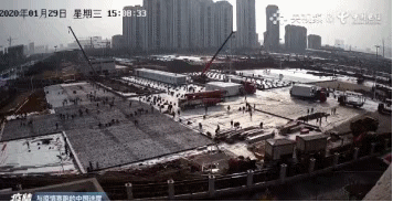 [长沙晚报]居家隔离后，许多国家网络崩了……为什么中国没事？