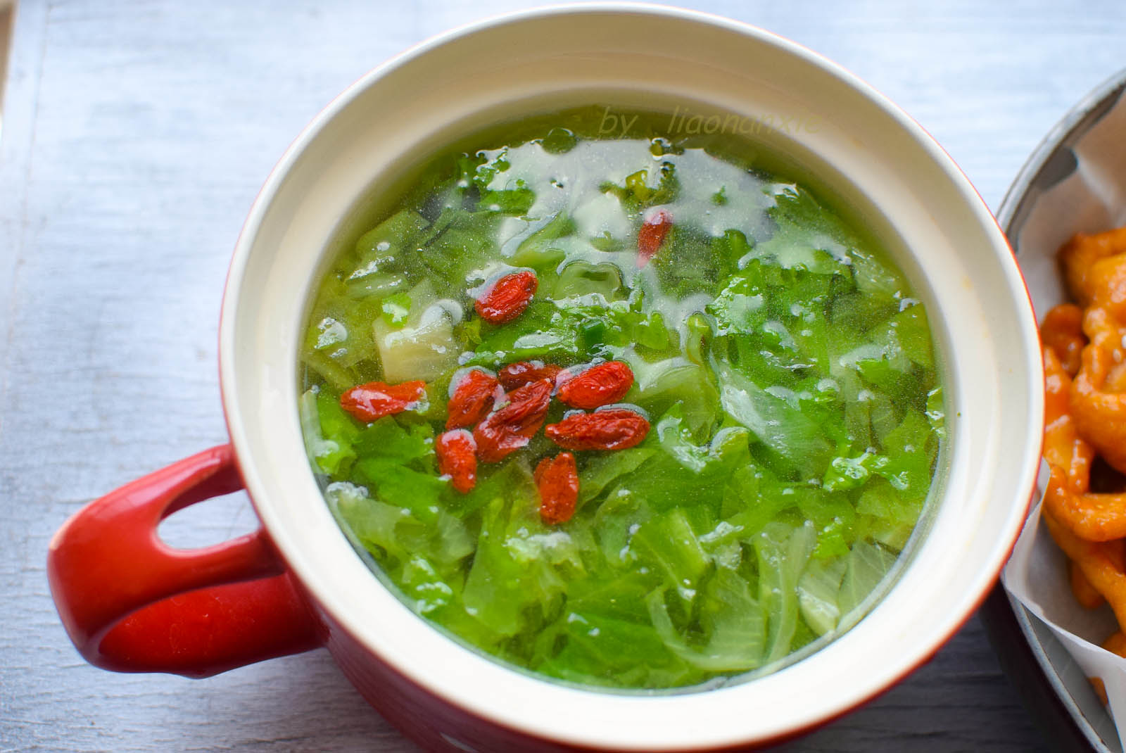 生菜用得比较多,捞出来当菜吃也挺好.