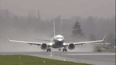 波音：737 Max还没复飞，787又爆雷，百年波音真要凉了吗？