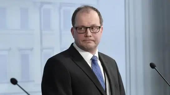 『财经』从中国买“不达标”口罩的芬兰官员辞职