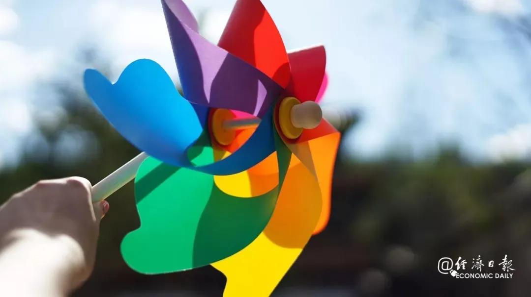 【社会】为什么还愿意看朋友圈？这是我见过最积极的答案