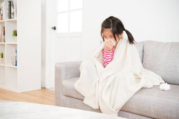 「婴幼儿护理」孩子咳嗽有痰，3个原因应当知道，注意4点帮助防治