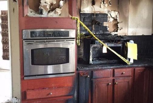 消防局■美国多地民众用微波炉“消杀”口罩 消防局急了