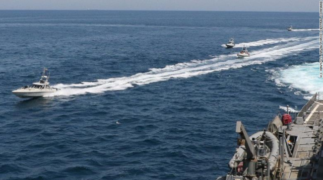 特朗普■特朗普突然发推“指示”美海军：遇到伊朗军舰“骚扰”，就地击沉