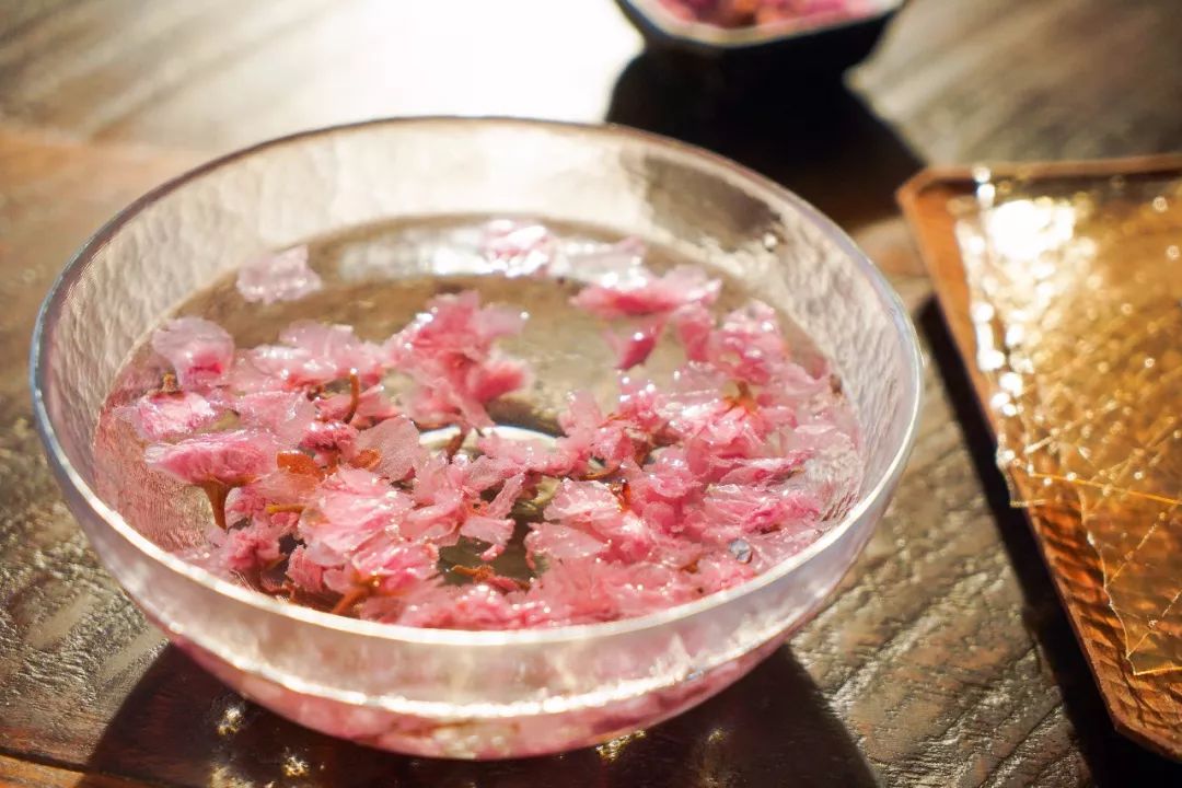 樱花：无烤箱无裱花，做出最美的樱花镜面水晶蛋糕