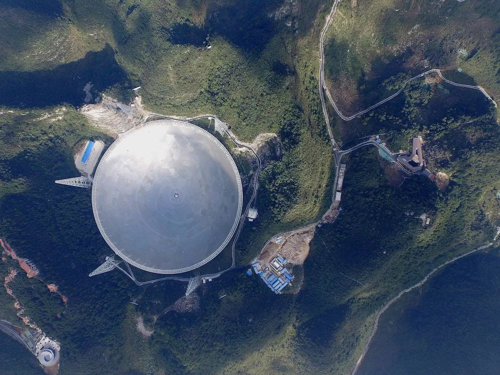 脉冲星■探索｜接连发现蜘蛛脉冲星，FAST最新成果填补空白