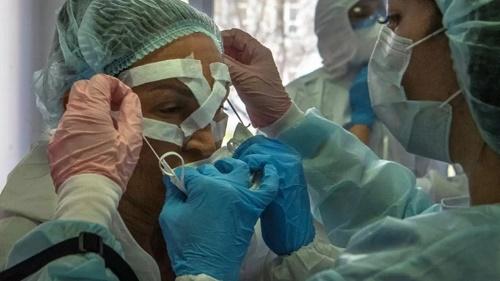 国际▲法媒：牛津大学新冠疫苗进入临床实验 希望今年秋季广泛投入使用