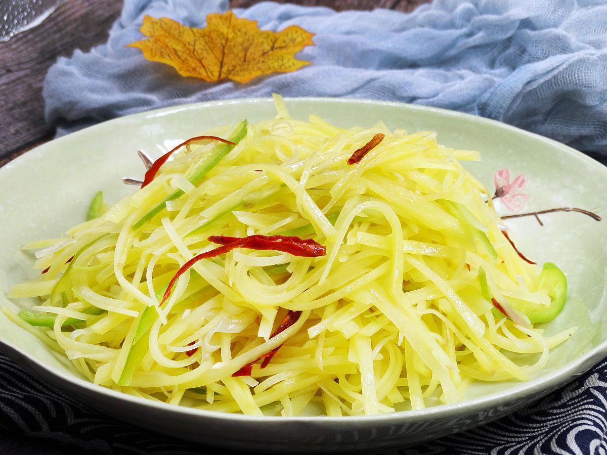 炒土豆丝放白醋还是陈醋?怎么做好吃?