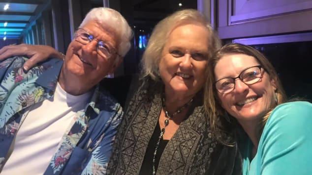 港口▲兜圈子躲病毒，最后一艘邮轮终靠岸，2500多人109天里无一感染