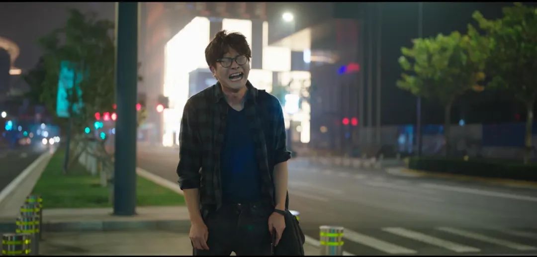 「心理健康」与“中年危机”同样可怕的，是“中层危机”