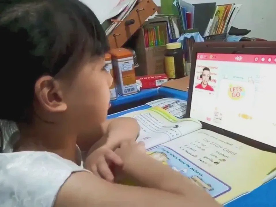 科技:国家卫健委:小学生每天线上学习不超2.5小时,为的就是这件事……