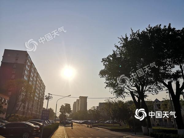 [天气]北京今日维持晴暖 明天最高气温蹿升至30℃