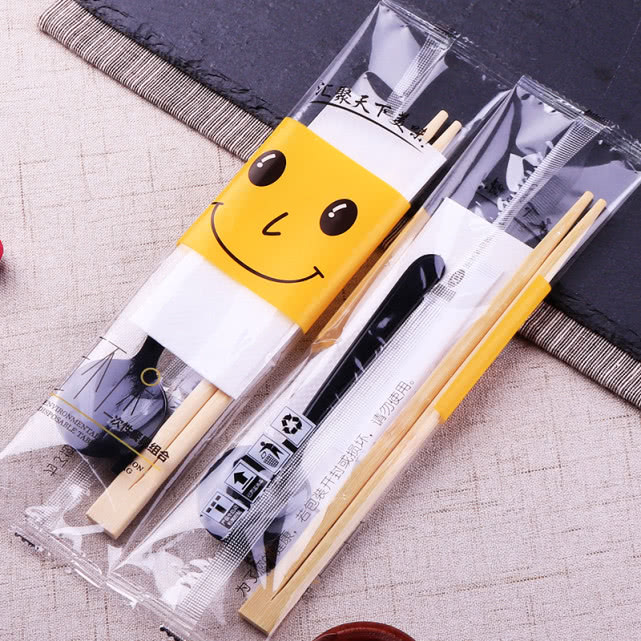 #一次性筷子#北京:5月1日起餐馆不得主动提供一次性筷子勺子刀叉