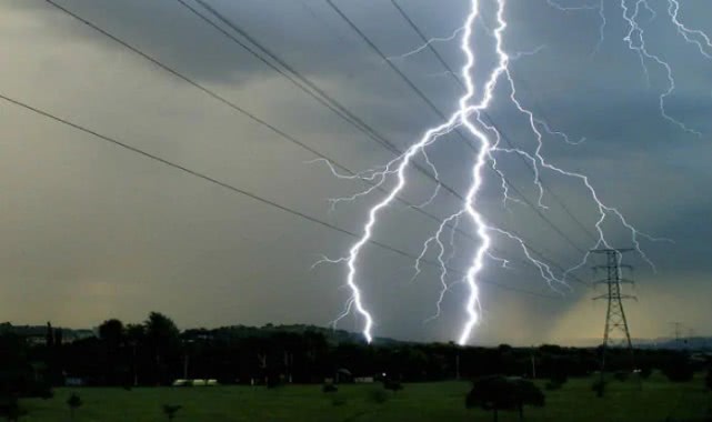 国际社会■惨！印度东部发生雷暴大雨，十多人因雷电袭击死亡