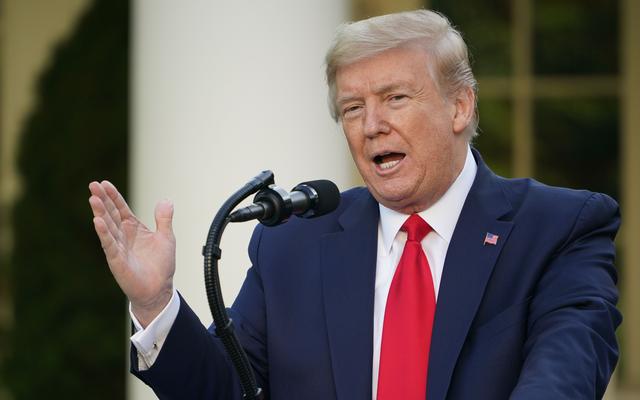 [特朗普]是否会为错误使用消毒剂的人数激增而负责？特朗普：不，我不会