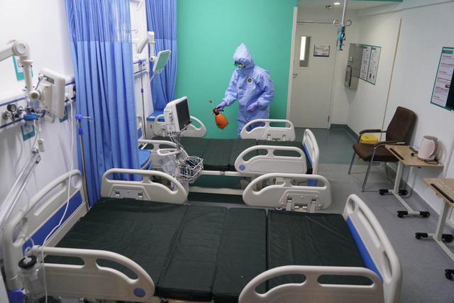 『肺炎』刚刚，小汤山清零