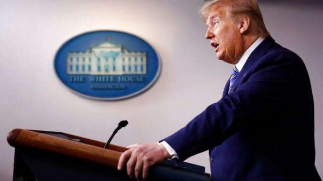 『特朗普』特朗普：年轻人感染新冠病毒事不大，美国学校应该重开