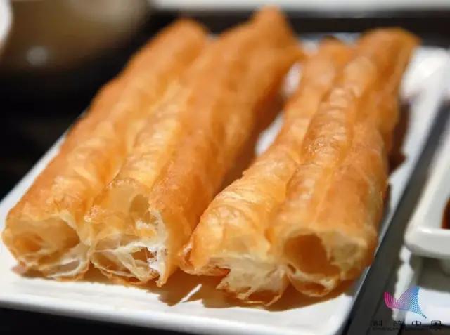 米饭：不敢相信！4个鸡爪竟相当于半斤米饭！这些食物堪称“热量炸弹”