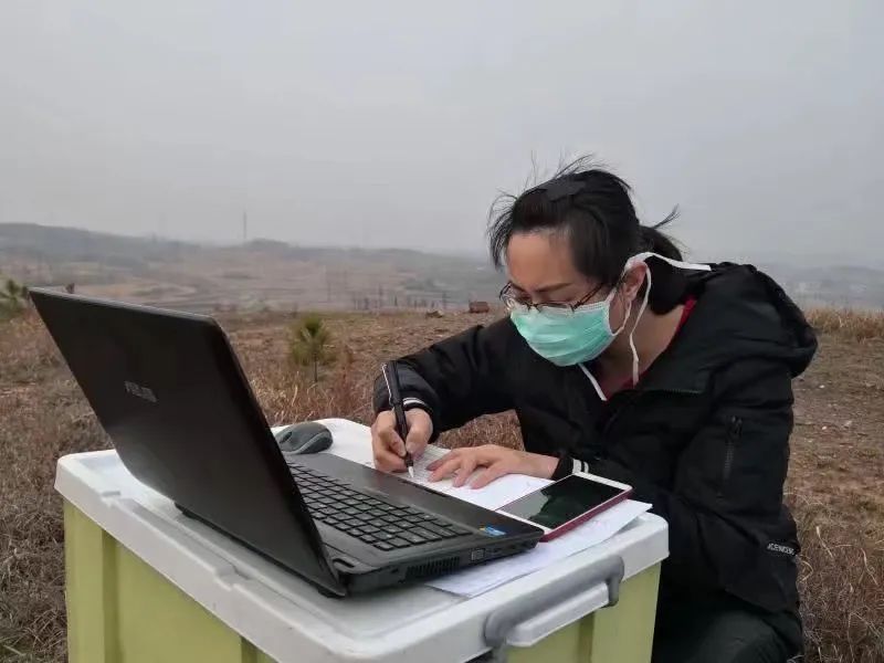 『教育』老师，口罩下你工作的样子真美丨五一劳动节