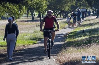『陈诚』南非全国范围解封首日「组图」