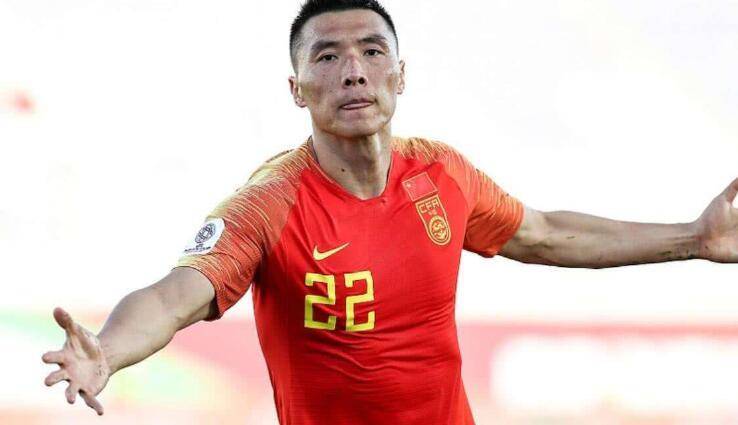 「于大宝」悬念揭晓！于大宝在李铁国足踢什么位置或有定论，未来值得期待