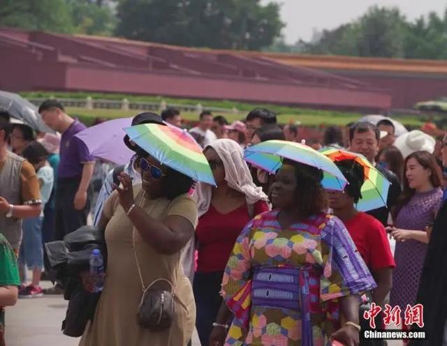 天气▲热到红红火火恍恍惚惚了?其实,还没入夏呢