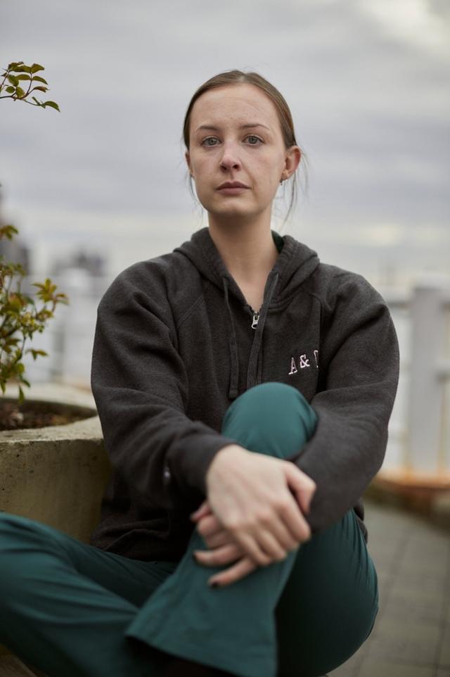 『疫情』疫情下的纽约护士群像：漫长的一天似乎永无尽头