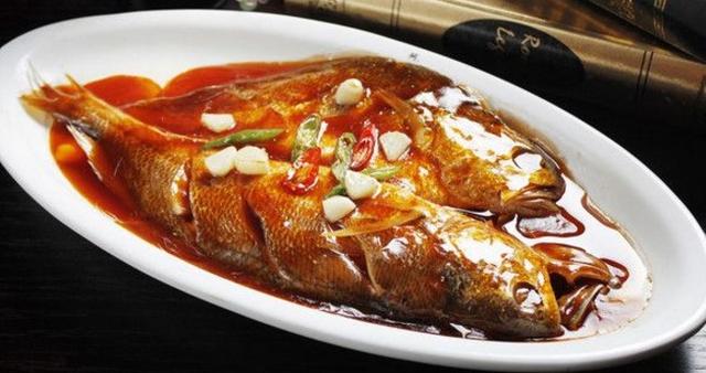 「鱼肉」分享一道红烧黄鱼的做法和配方,希望你会喜欢