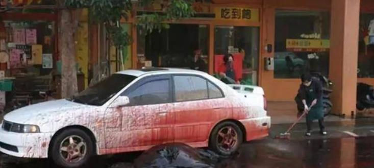 鲸鱼一篇臭烘烘的文章，自然界中最壮观的生物爆炸——鲸爆