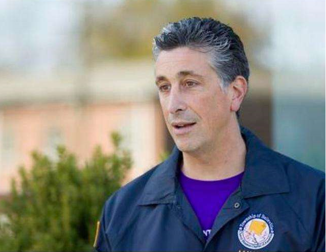 特朗普美国政府还想捂盖子吗？刚曝出病毒起源猛料，请特朗普给个说法