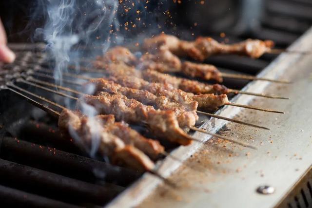 疫情深夜烧烤，终于回来了