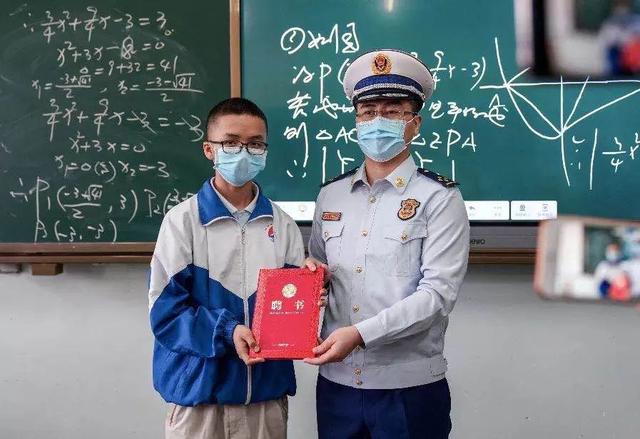 消防车这个全网刷屏的少年找到了