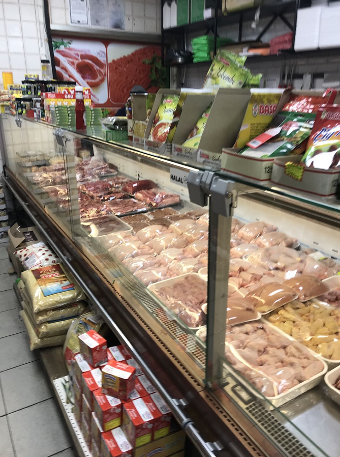 虹影作家虹影在英国：面粉和口罩匮乏 三位医生朋友被感染