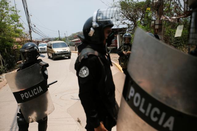 肺炎洪都拉斯居民阻止新冠肺炎死者在公墓下葬引发骚乱