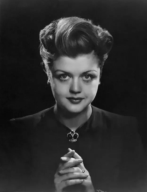 拍摄灵魂的肖像摄影大师优素福卡什