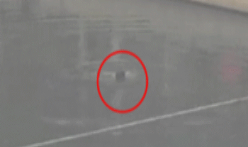 社会女子跳河轻生 民警一路追逐飞身一跃